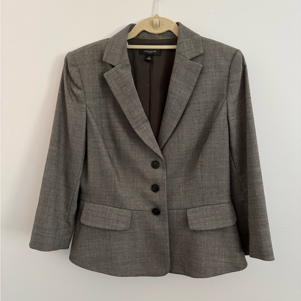 Ann Taylor Gray Women's Blazer Size 8
